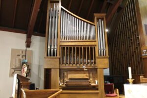 1986 Lewis and Hitchcock pipe organ